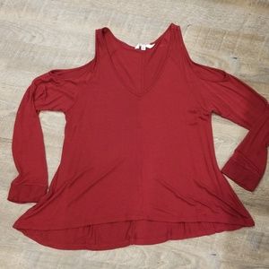 Cold shoulder 3/4 sleeve shirt